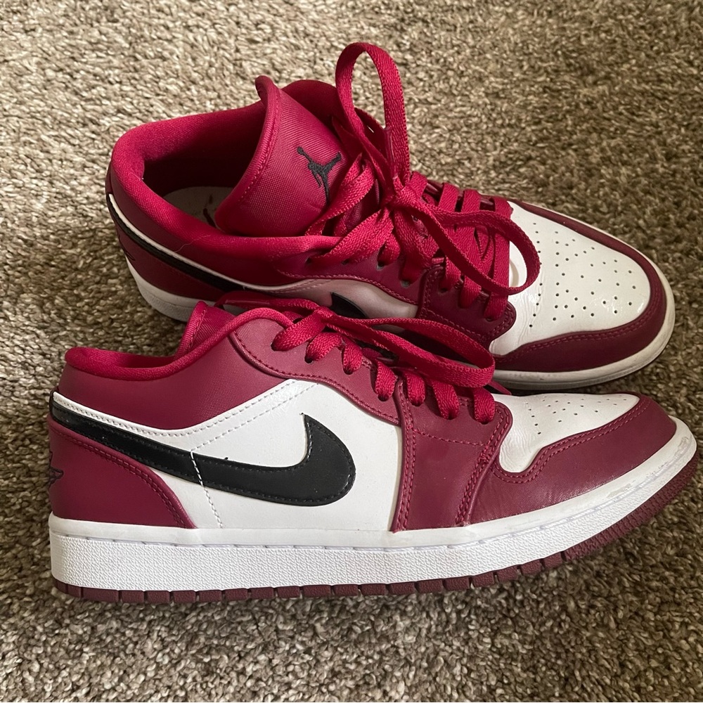 Air Jordan 1 Low ‘Noble Red’
